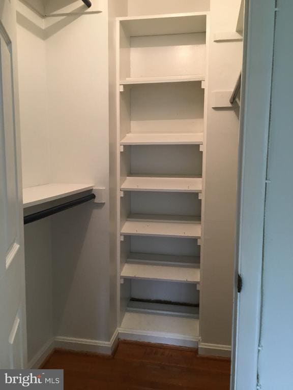 Building Photo - 9204 Bardon Rd