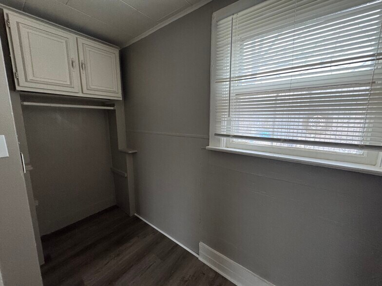 Building Photo - 15 Washington St