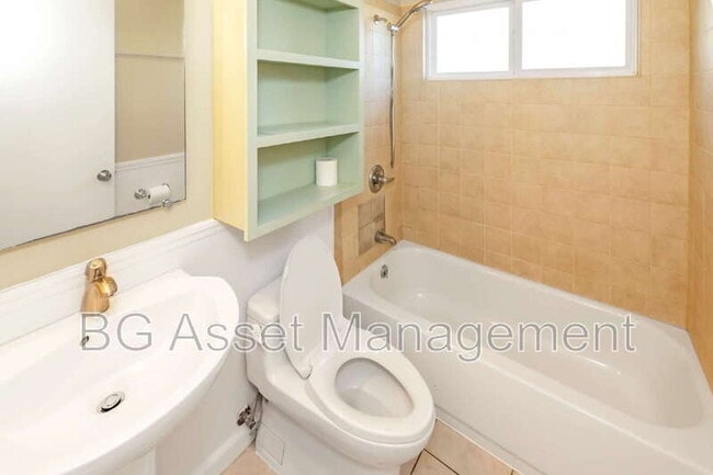 Building Photo - 1550 Kildare Way