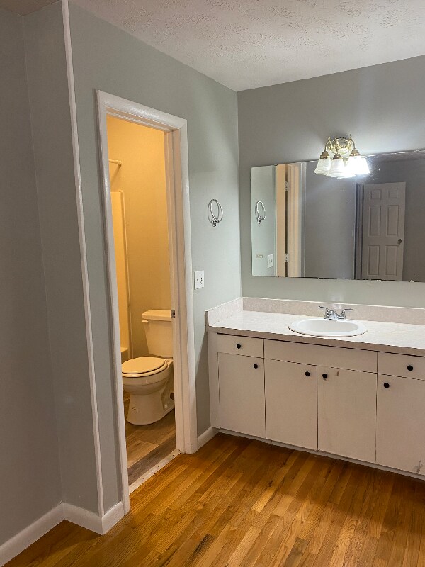 Building Photo - 6809 Kingsgate Dr