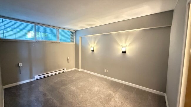 Building Photo - Updated 2BR Condo at Sky Terrace (Utilities Included!)