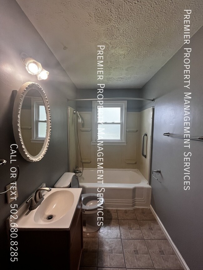 Building Photo - 6517 Lucerne Ave