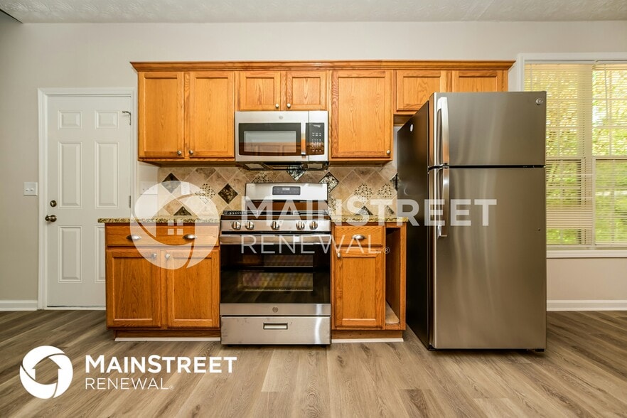 Building Photo - 520 Hilly Ct