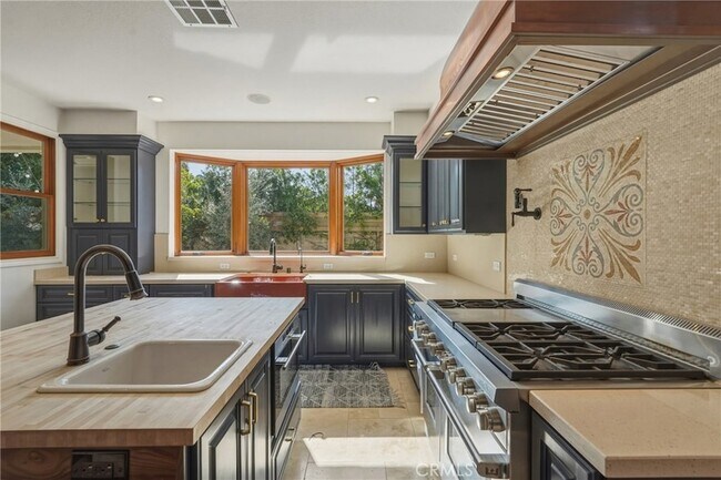 Building Photo - 6750 Andover Ln