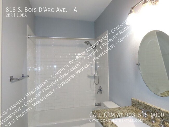 Building Photo - 818 S Bois D Arc Ave