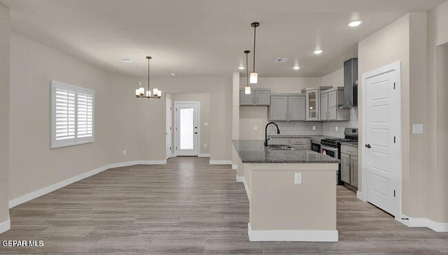Building Photo - 740 Paseo Dulce Ave