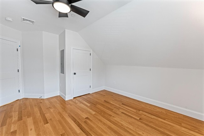 Building Photo - 48-50 Water st - Unit 3