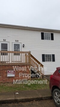 Building Photo - 12 Lair of II