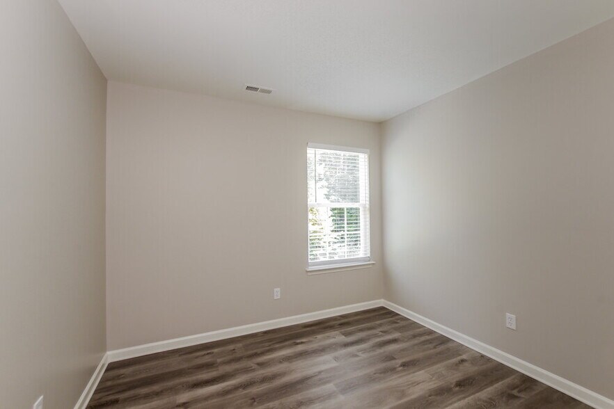 Building Photo - 6103 Sid Crane Dr