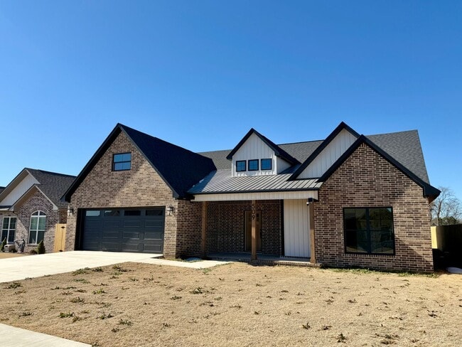 Building Photo - 509 Waggoner Ln