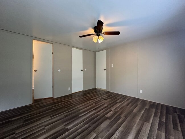 Building Photo - 114 Deer Rd