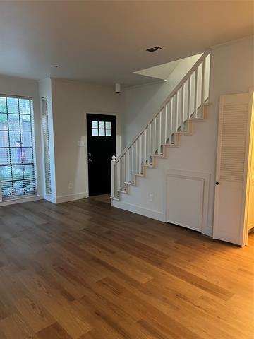 Building Photo - 3919 Cole Ave