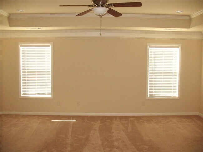 Building Photo - 6450 Pine Bluff Dr