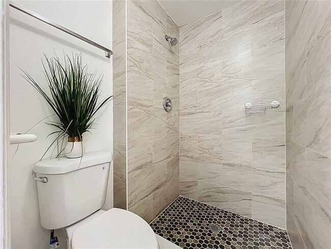 Building Photo - 3155 Atwater Dr