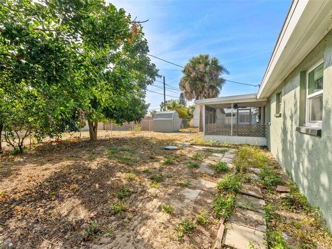 Building Photo - 4848 Picture Ave