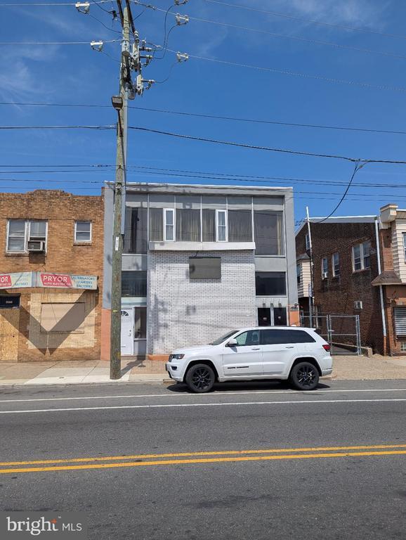 Primary Photo - 7158 Torresdale Ave