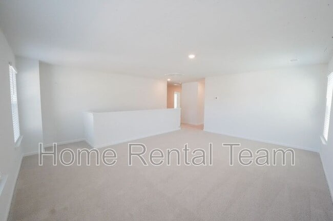 Building Photo - 108 Windrush Pnes