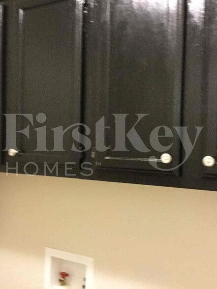 Building Photo - 3900 Brookgate Ct