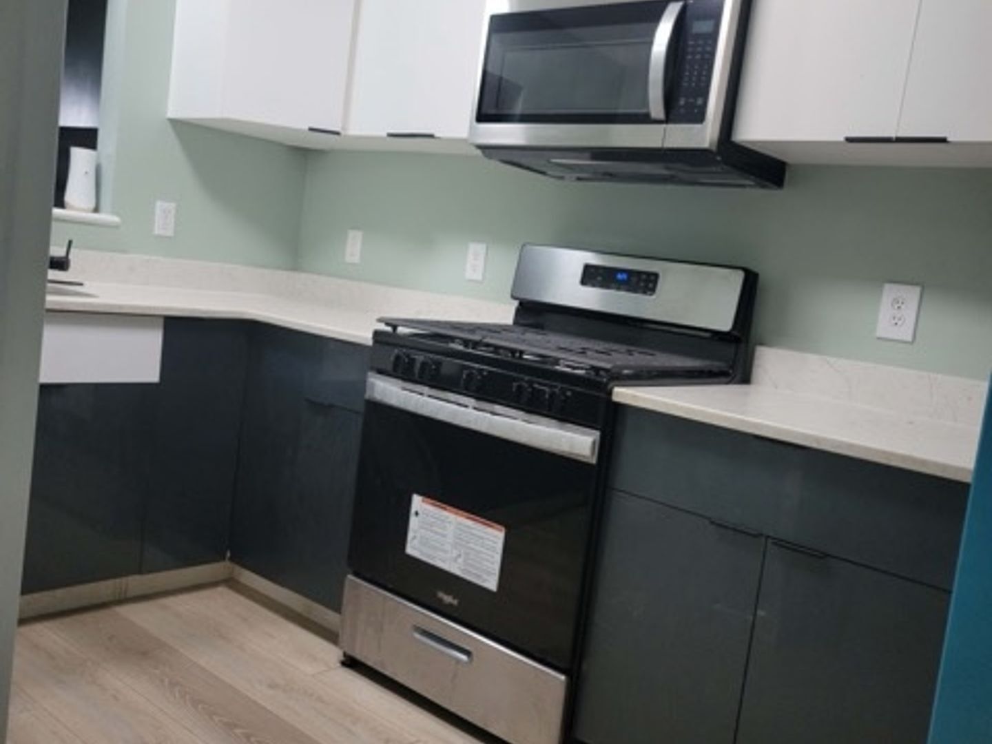 Building Photo - 190 Dwight St