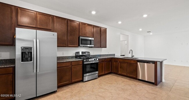 Building Photo - 7093 W Muirwood Ln