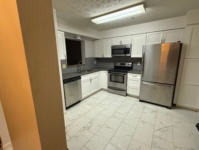 Building Photo - 11415 Falcon Ridge Ct