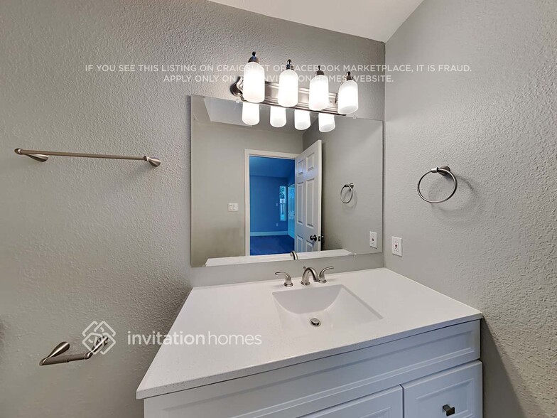 Building Photo - 8908 Bedford Ave