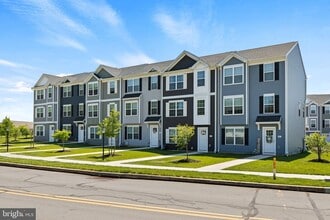 Building Photo - 1201 Walnut Bottom Rd