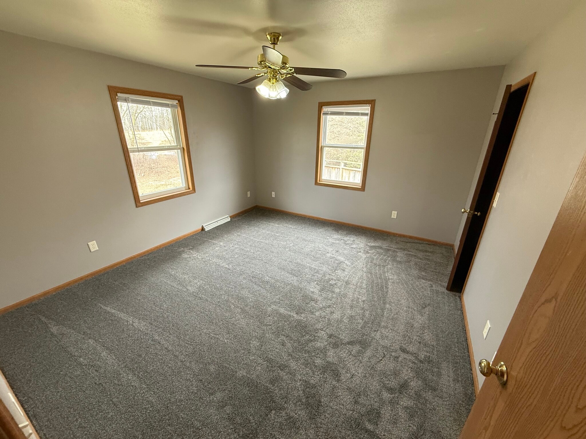 2nd bedroom - 1350 Sunnydale Cir