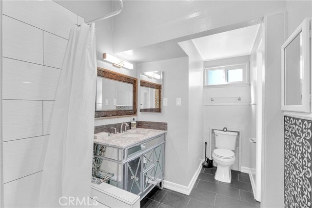 Building Photo - 250 Sonora St