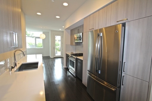 Building Photo - Open House Saturday! Stunning Modern Crown Hill Townhouse!