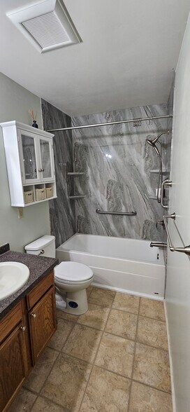 Building Photo - 34 Degas Cir