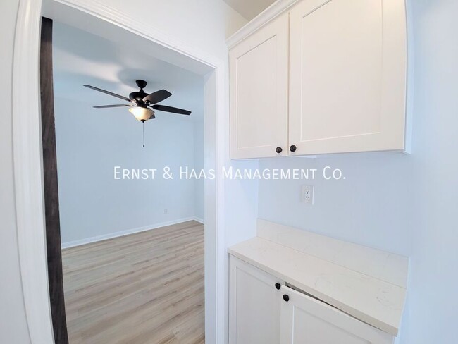 Building Photo - Renovated 1 Bedroom Apartment in Lakewood ...