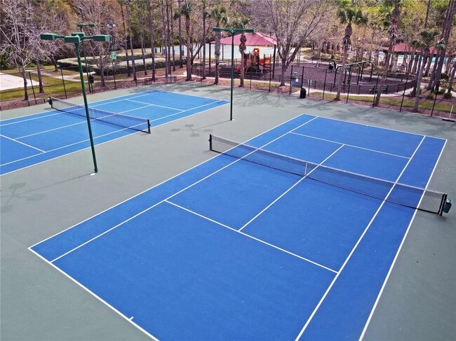 Building Photo - 1138 Hillhurst Dr