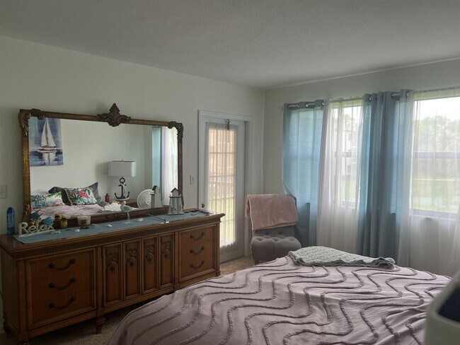 Building Photo - Seasonal 2/2 condo at Sandhill Pines