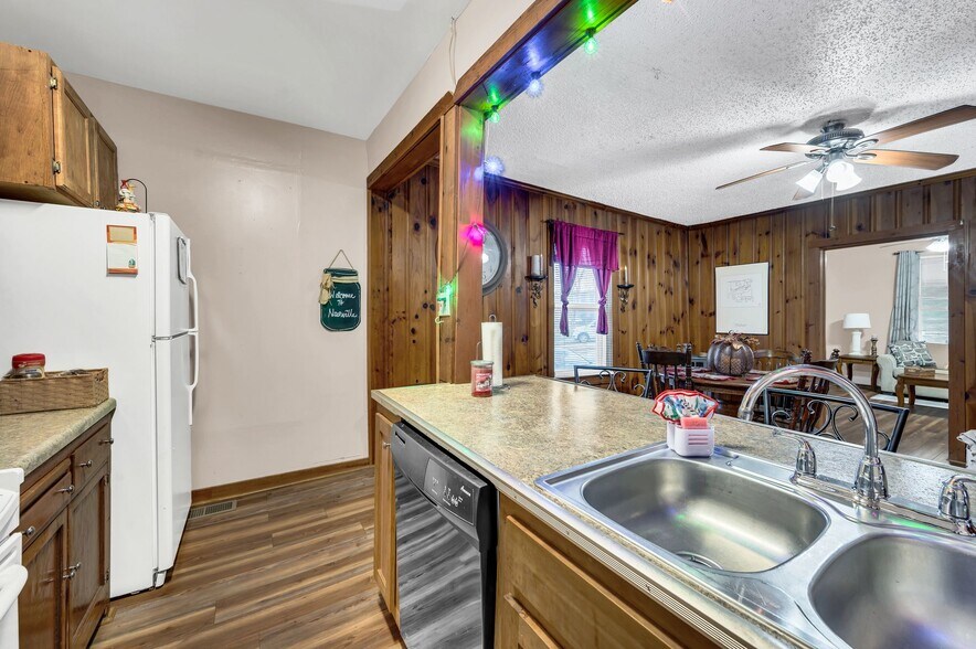 Building Photo - 2610 Couchville Pike