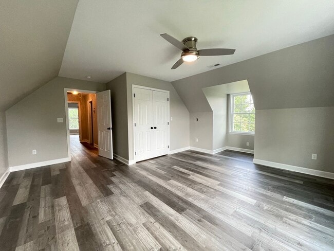 Building Photo - Recently Renovated Rancher Waiting for You!