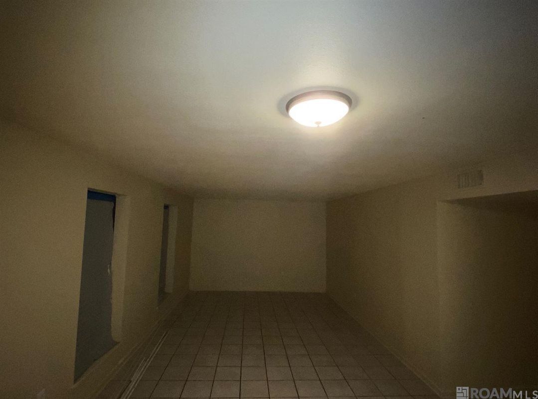 Building Photo - 9135 Great Smokey Ave