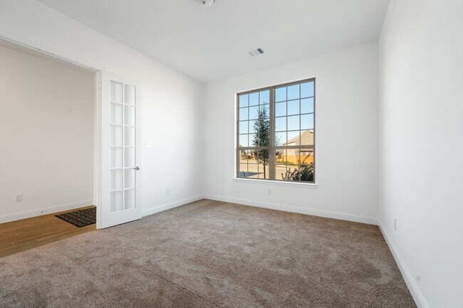 Building Photo - 2060 Terra Rose Dr