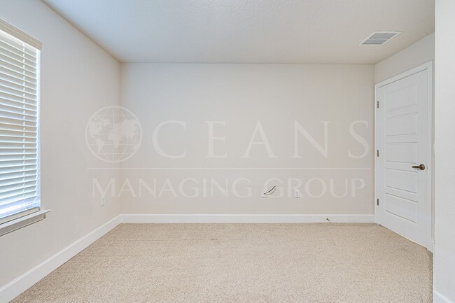 Building Photo - Beautiful 4-Bedroom Home in Palm Coast – B...