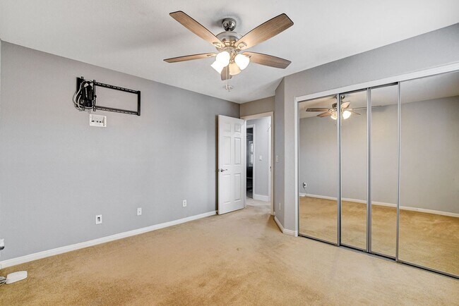 Building Photo - 4 Bedroom in North Las Vegas Near Aliante