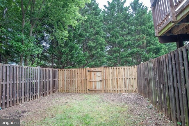 Building Photo - 6071 Joust Ln