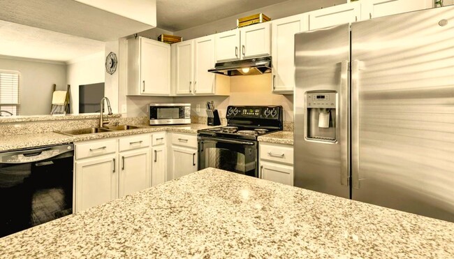 Building Photo - 4721 S Falkirk Dr