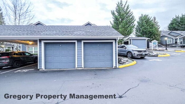 Building Photo - Sunlit & Spacious Ground-Level Condo | 12-Foot Ceilings, Luxury Amenities & Ideal Locale