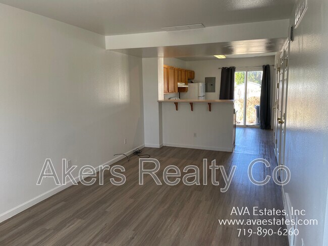Building Photo - 1815 Montezuma Rd