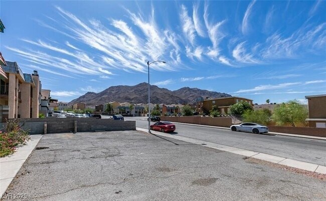 Building Photo - 6932 Kilgore Dr