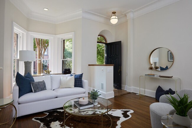 Building Photo - Historic Rowhouse in Central DC (Dupont) w...