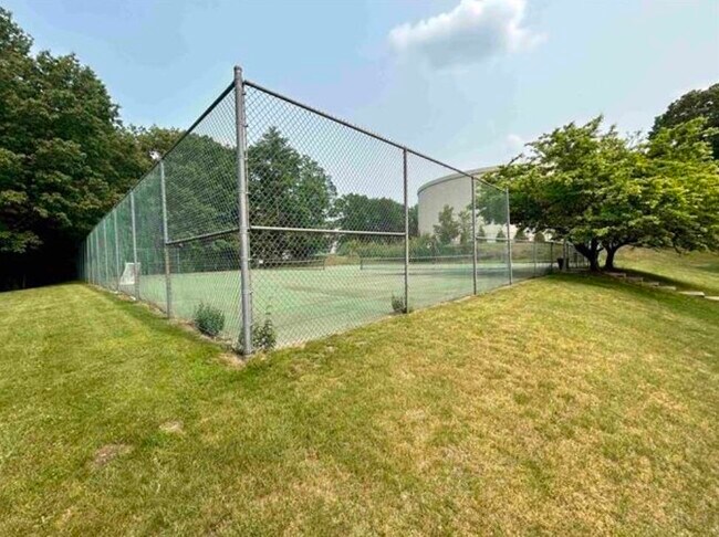 Building Photo - 16 High Bridge Hl