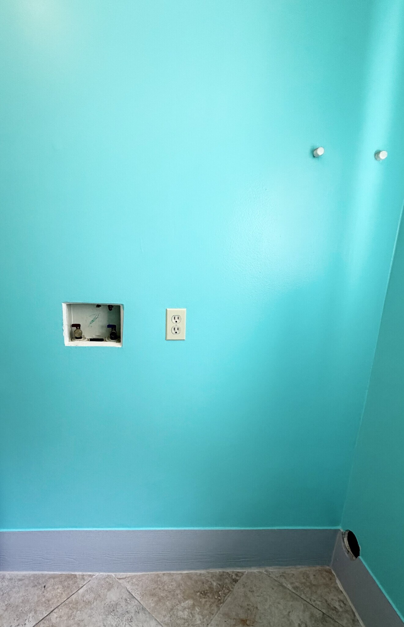 Laundry Room - 2206 23rd Ave