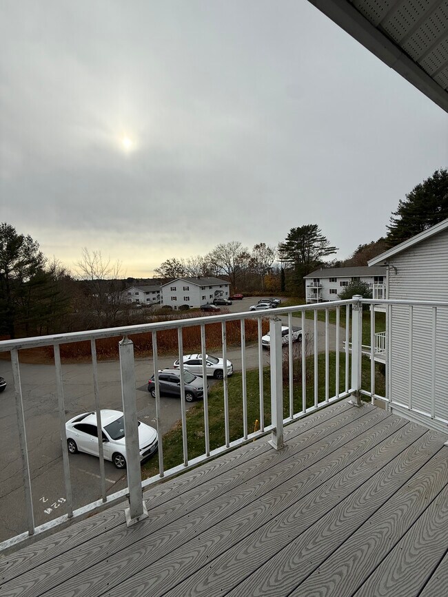 Building Photo - 826 State St