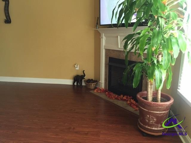 Building Photo - 260 Southland Station Dr